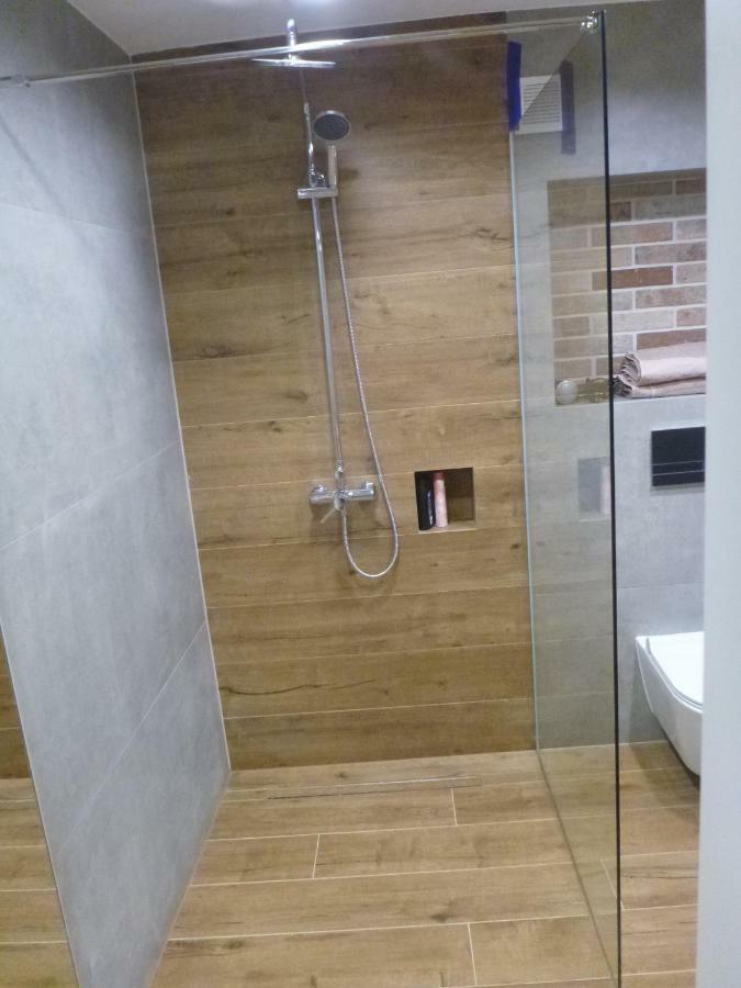 Apartament Na Brodatego Wrocław Buitenkant foto